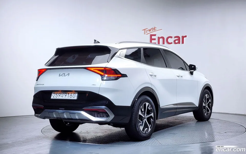 Kia Sportage Hybrid 2WD 2023 — миниатюра 2