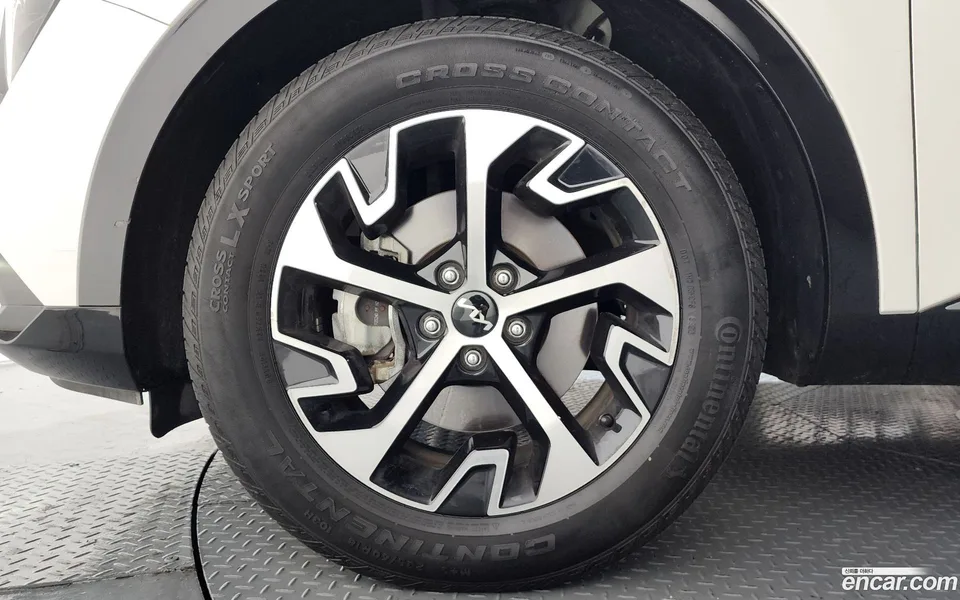 Kia Sportage Hybrid 2WD 2023 — миниатюра 5