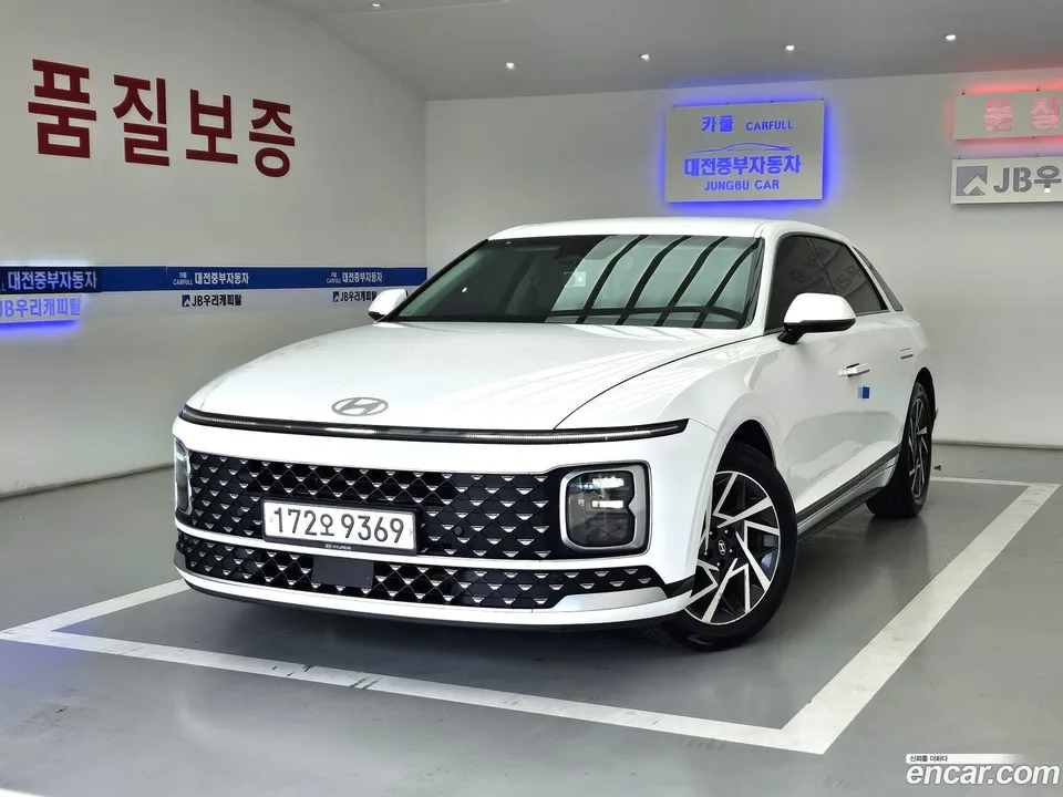 Hyundai Grandeur 2.5 2WD 2023 — фото 1, купить с доставкой в Москву