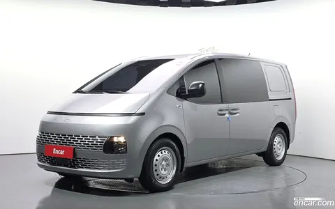 Hyundai Staria 2025 купить в Москве