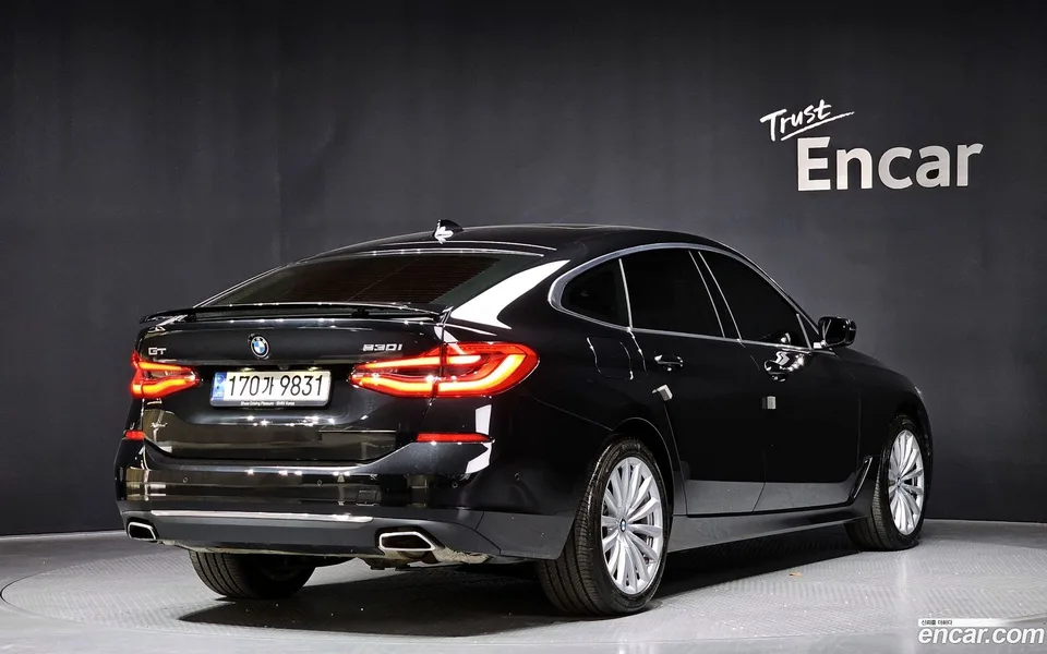 BMW 6 Series GT 630i xDrive 2023 — миниатюра 2