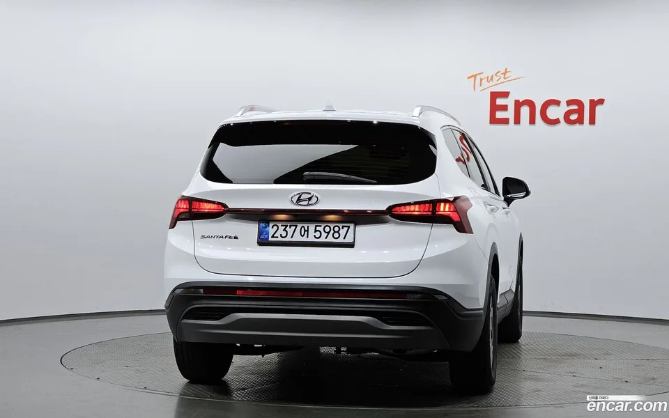Hyundai SantaFe HEV 1.6 2WD 2022 — миниатюра 4