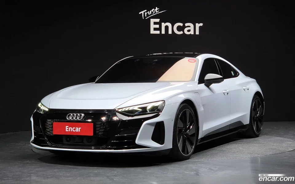 Audi e-tron GT GT 2022 — фото 1, купить с доставкой в Москву