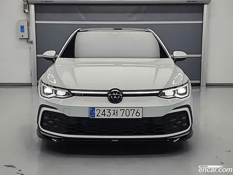 Volkswagen Golf 2024 купить в Москве