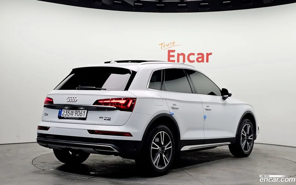 Audi Q5 45 TFSI 2022 — миниатюра 2