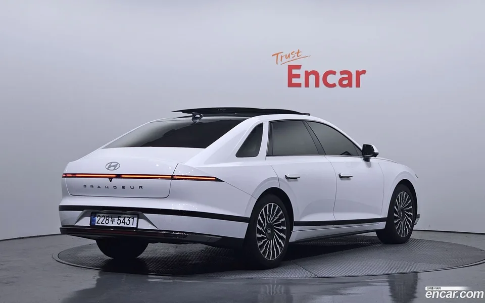 Hyundai Grandeur 2.5 2WD 2025 — миниатюра 2
