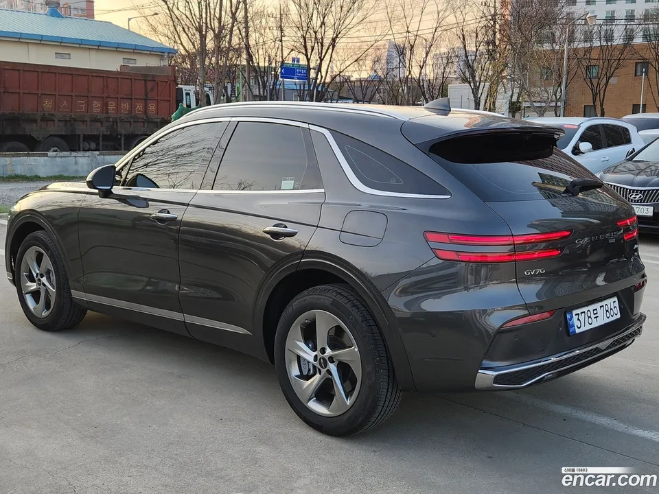 Genesis GV70 2.5T AWD 2024 — миниатюра 4