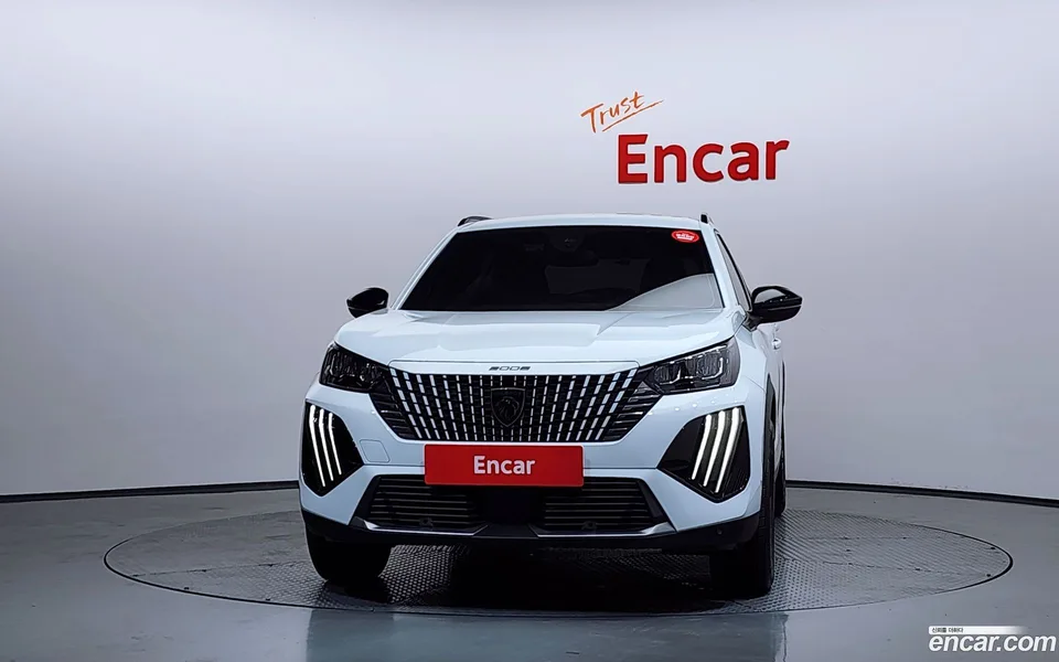 Peugeot 2008 1.5 BlueHDi GT 2023 — миниатюра 3