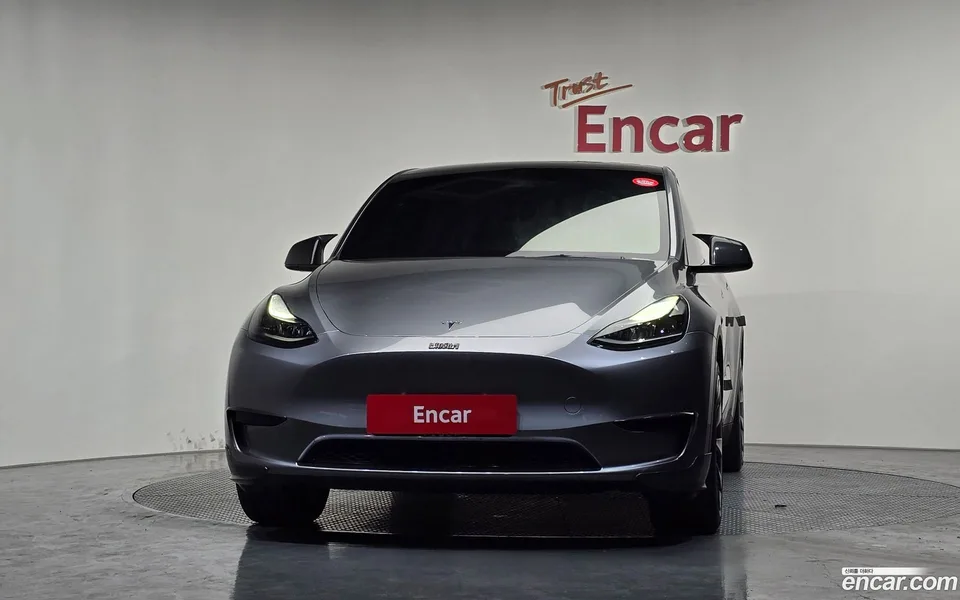 Tesla Model Y RWD 2025 — миниатюра 3
