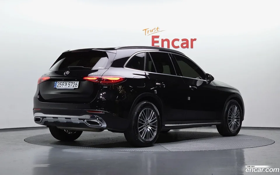 Mercedes-Benz GLC-Class GLC300 4MATIC 2025 — миниатюра 2