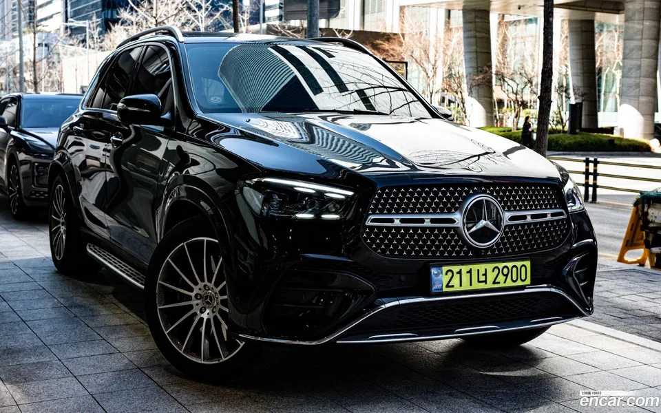 Mercedes-Benz GLE-Class GLE450 4MATIC 2025 — фото 1, купить с доставкой в Москву