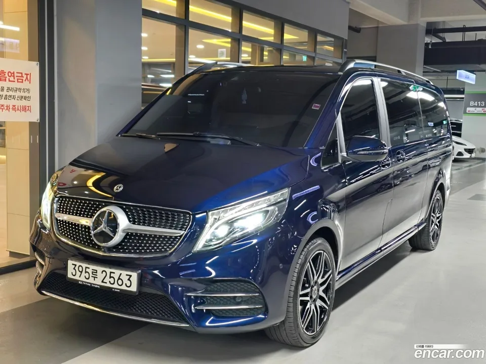 Mercedes-Benz V-Class V300 CDI 2022 — миниатюра 2