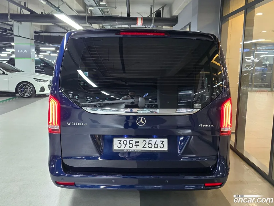 Mercedes-Benz V-Class V300 CDI 2022 — миниатюра 5
