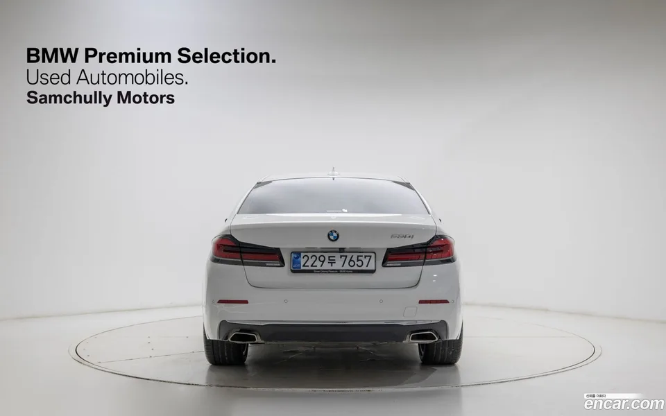 BMW 5 Series 530i 2023 — миниатюра 4