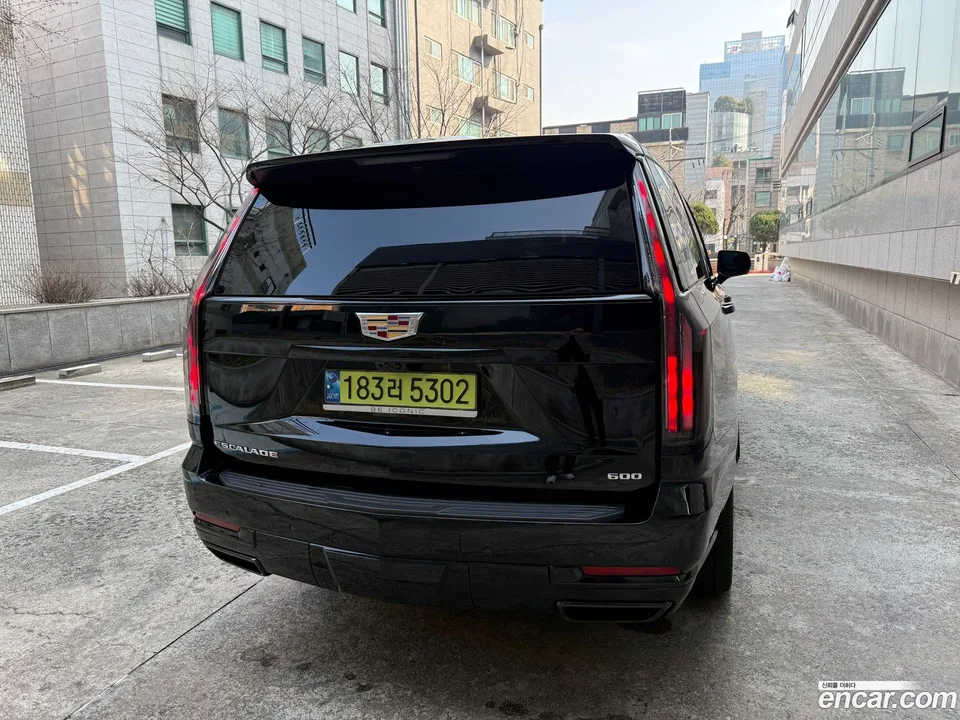 Cadillac Escalade 6.2 ESV 2025 — миниатюра 2