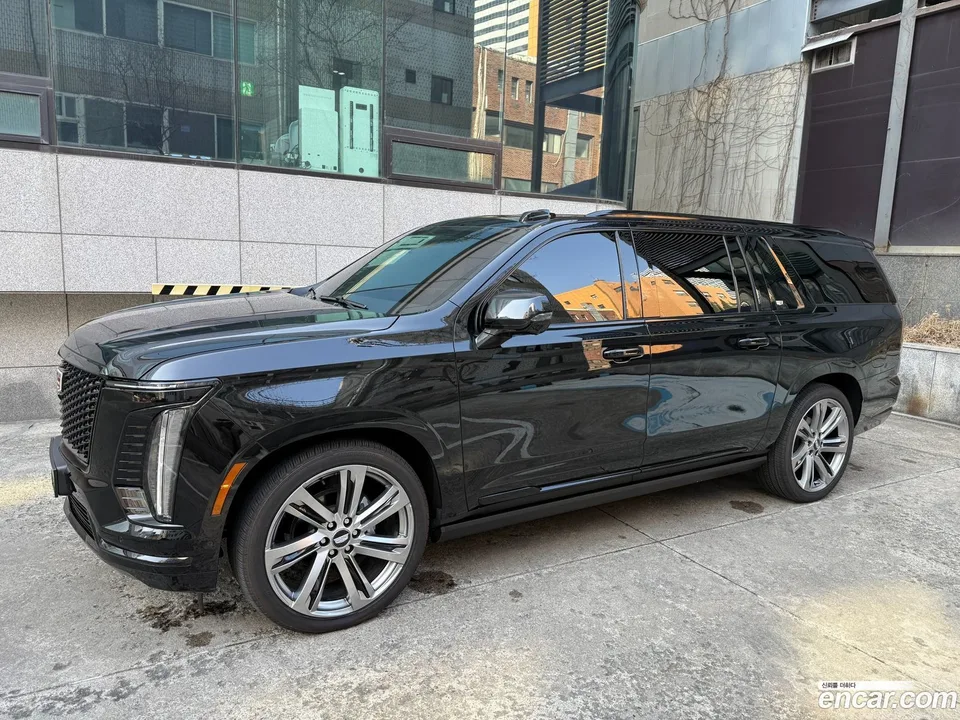 Cadillac Escalade 6.2 ESV 2025 — миниатюра 3