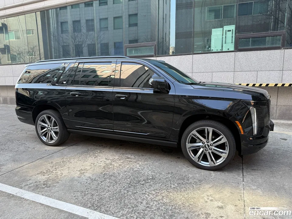 Cadillac Escalade 6.2 ESV 2025 — миниатюра 4