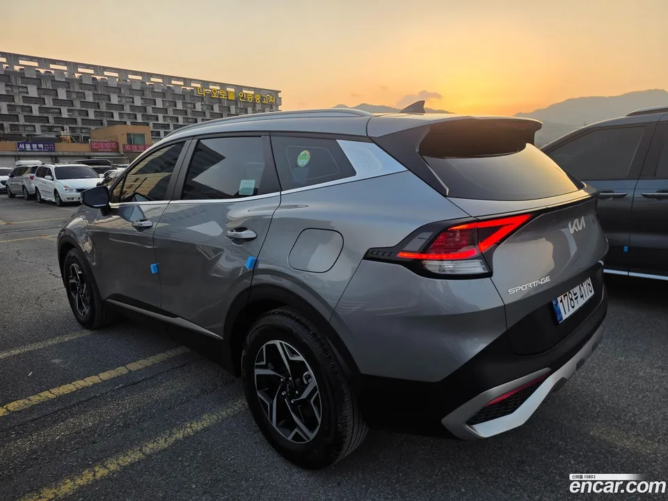 Kia Sportage 2.0 4WD 2022 — миниатюра 5