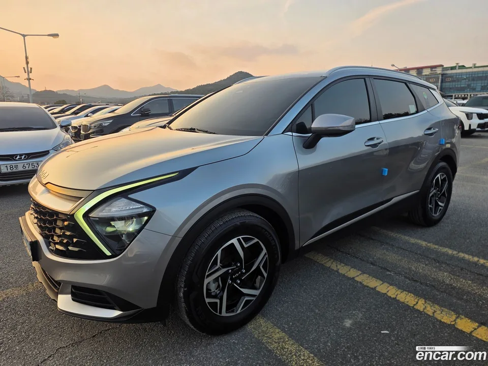 Kia Sportage 2.0 4WD 2022 — фото 1, купить с доставкой в Москву