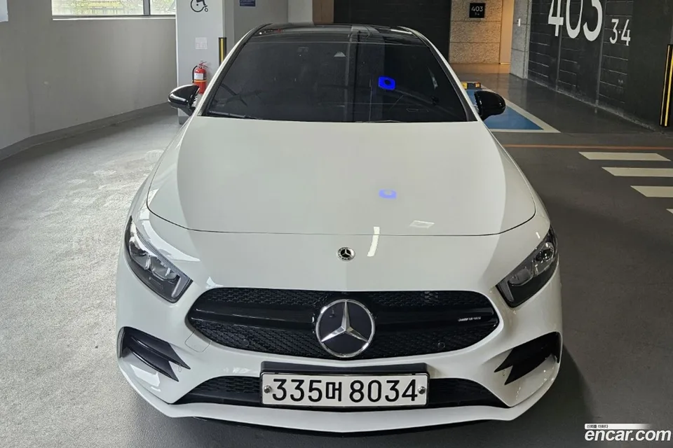 Mercedes-Benz A-Class AMG A35 4MATIC 2023 — миниатюра 3