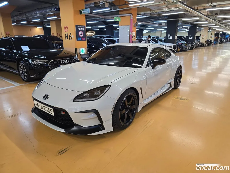 Toyota GR86 2.4 2025 — миниатюра 2