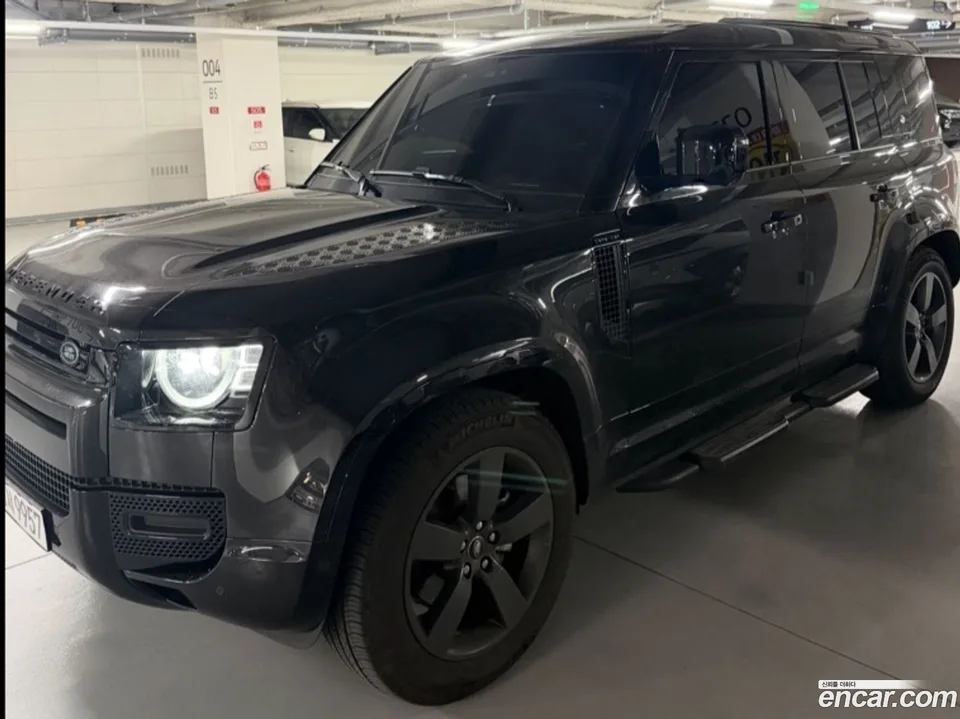 Land Rover Defender 110 P300 X- SE 2024 — миниатюра 5