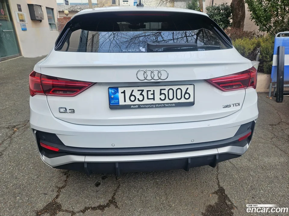 Audi Q3 35 TDI 2023 — миниатюра 2