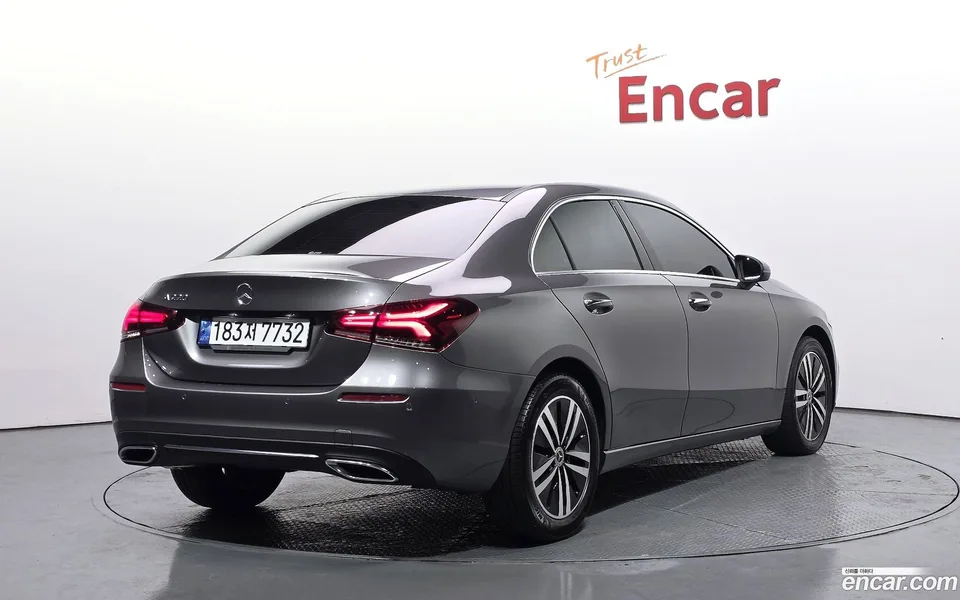 Mercedes-Benz A-Class A220 2022 — миниатюра 2