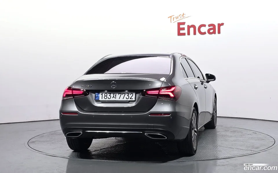 Mercedes-Benz A-Class A220 2022 — миниатюра 4