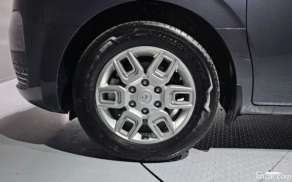 Hyundai Staria 4WD 9 2023 — миниатюра 5