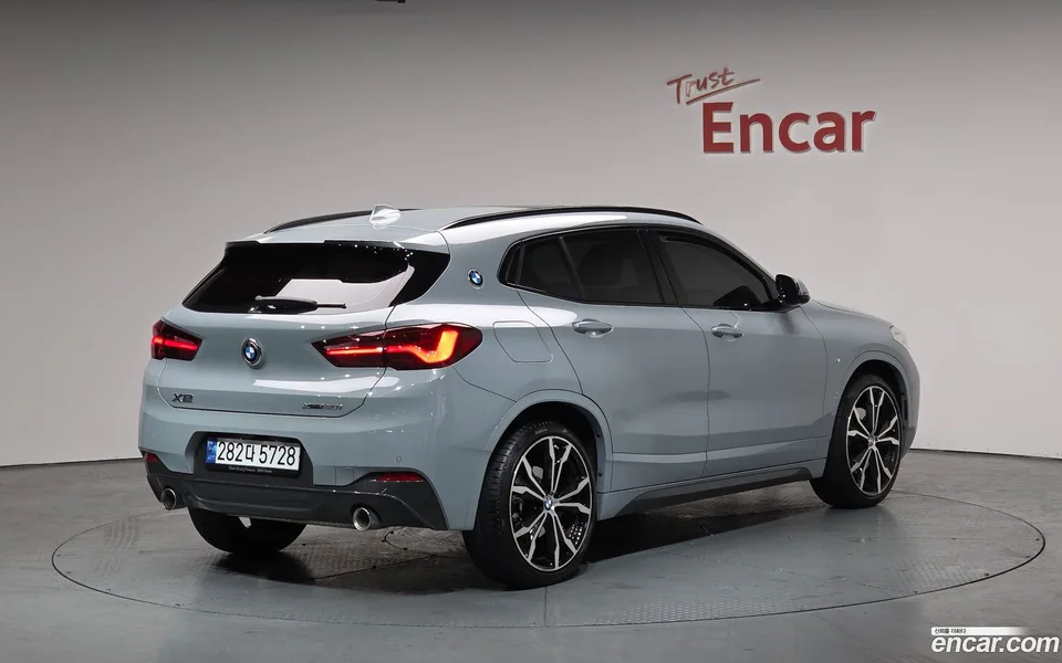 BMW X2 xDrive20i M 2022 — миниатюра 2
