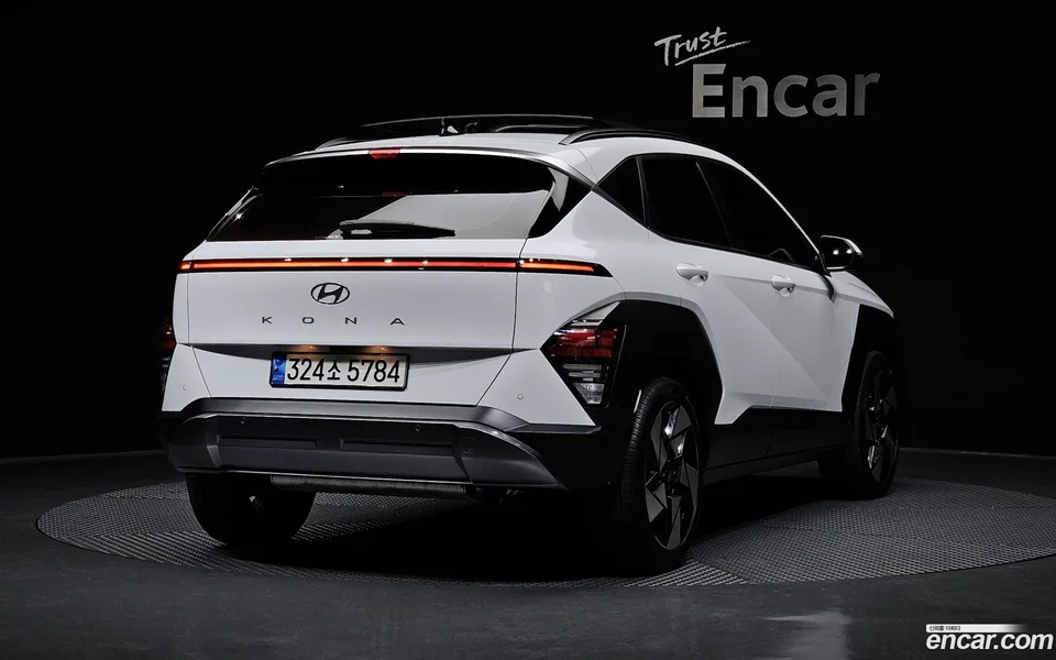 Hyundai Kona 1.6 2WD 2023 — миниатюра 2