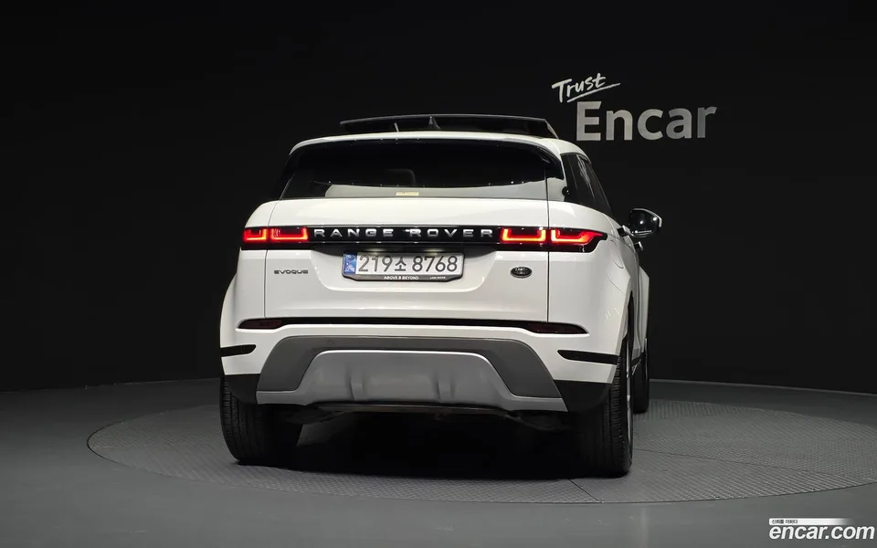 Land Rover Range Rover Evoque P250 SE 2022 — миниатюра 4
