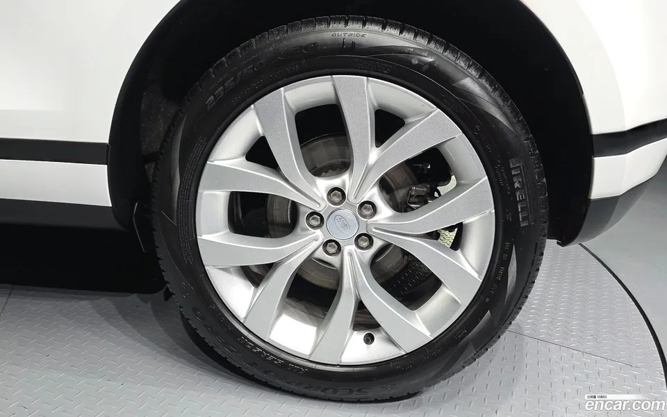 Land Rover Range Rover Evoque P250 SE 2022 — миниатюра 5