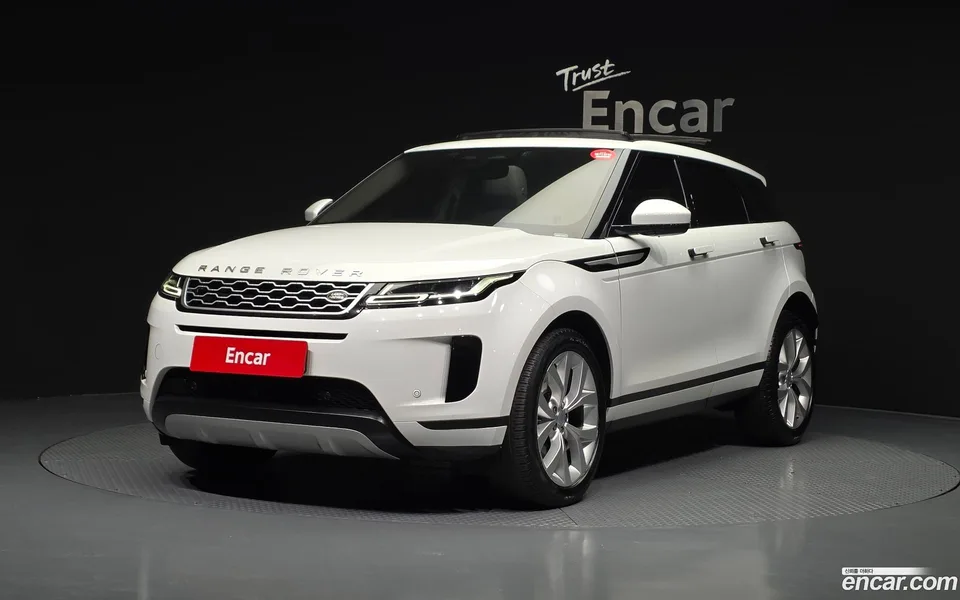 Land Rover Range Rover Evoque P250 SE 2022 — фото 1, купить с доставкой в Москву