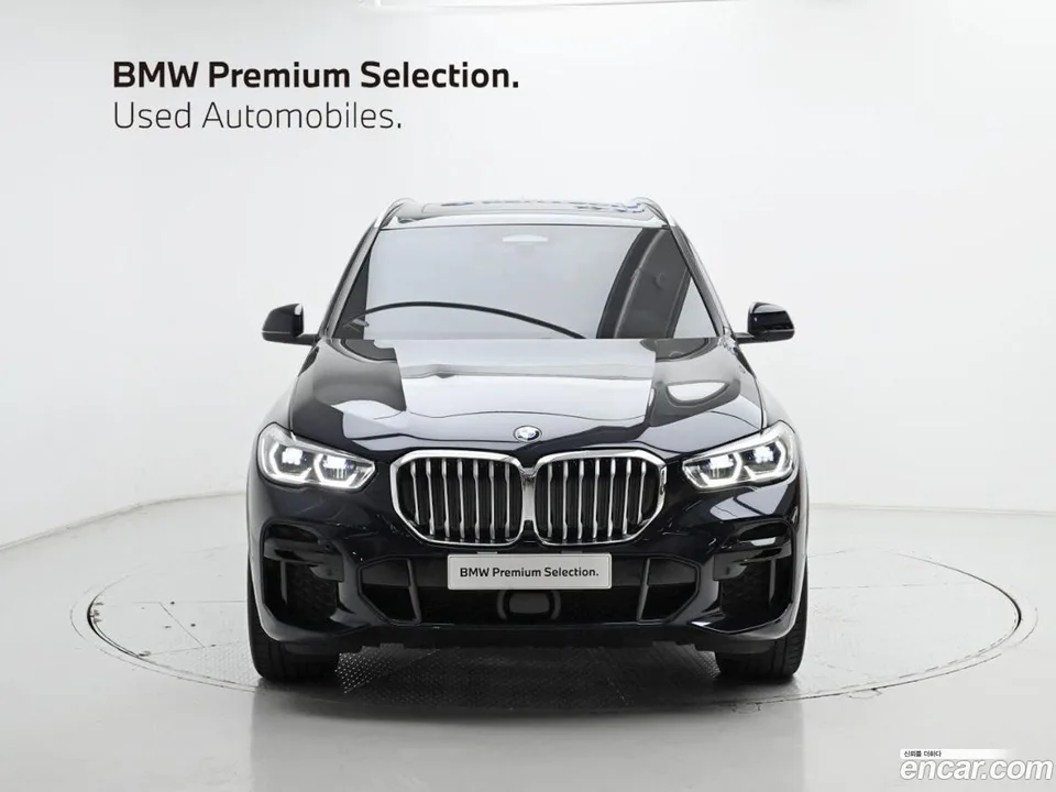 BMW X5 xDrive 40i M 2022 — миниатюра 3