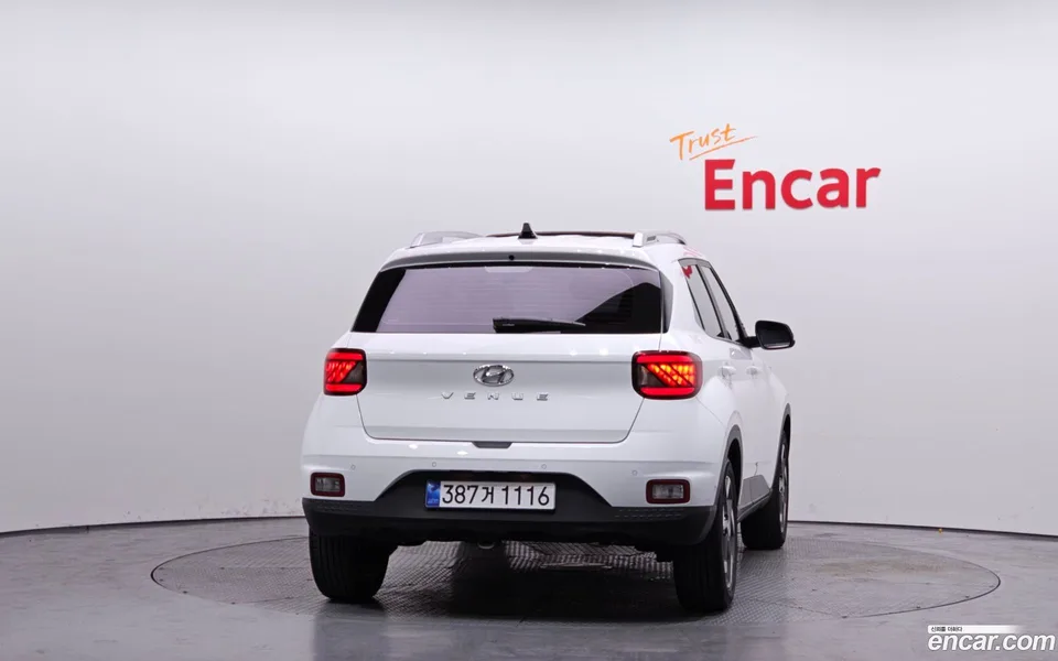 Hyundai Venue 1.6 2023 — миниатюра 4