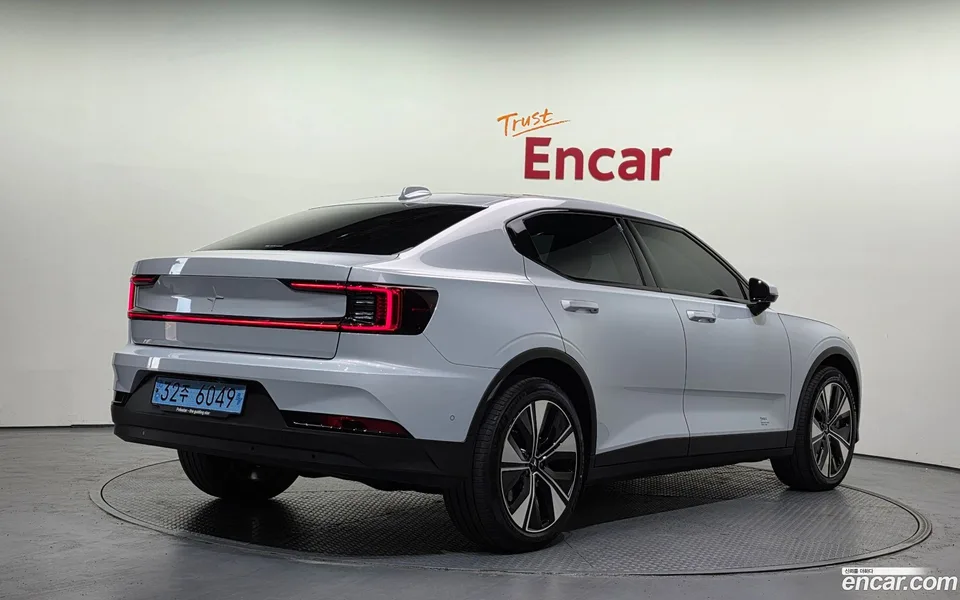 Polestar Polestar 2 2023 — миниатюра 2