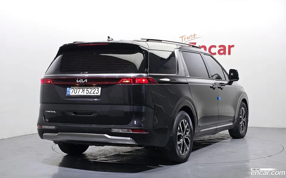 Kia Carnival 11 2022 — миниатюра 2