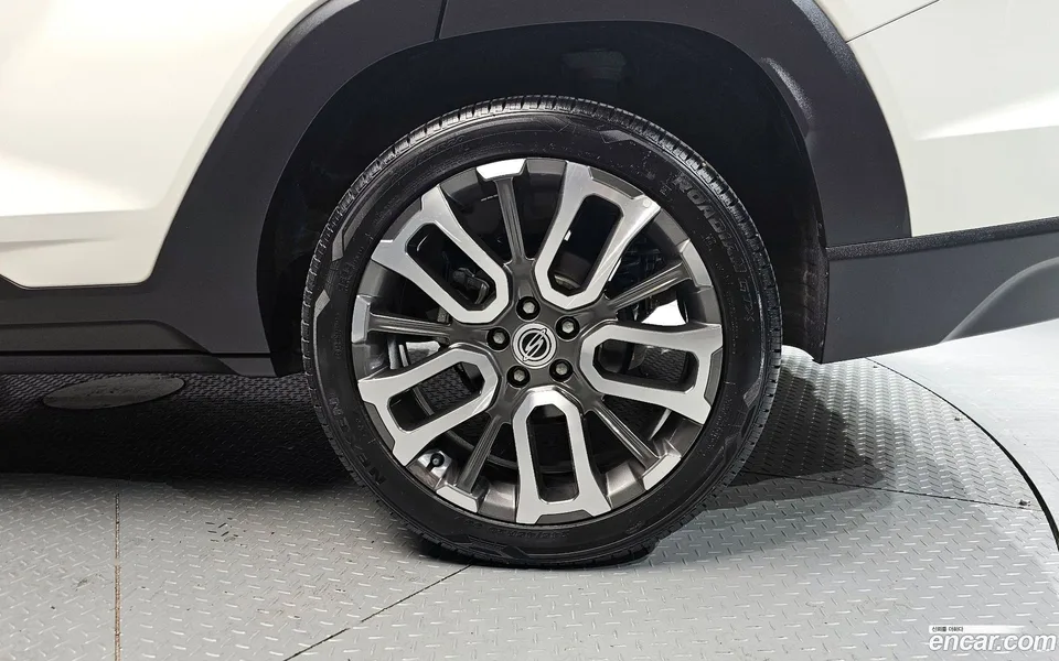 KG Mobility Torres 1.5 2WD 2023 — миниатюра 5