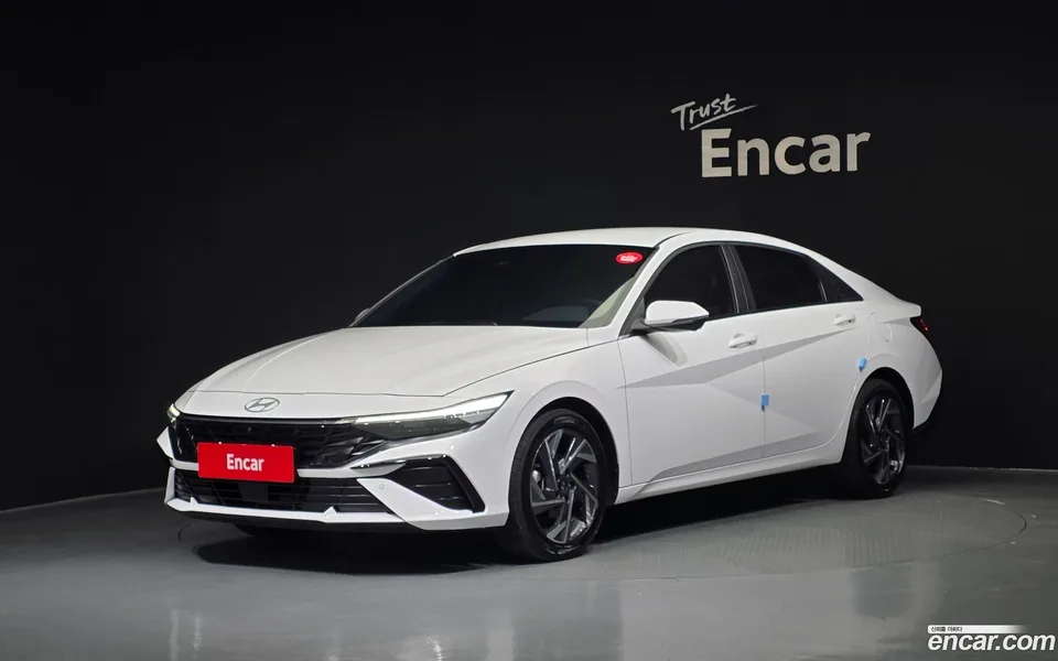 Hyundai Avante CN7 1.6 2024 — фото 1, купить с доставкой в Москву