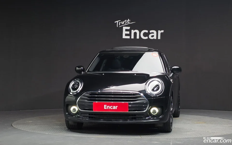 MINI Cooper Clubman 2023 — миниатюра 2