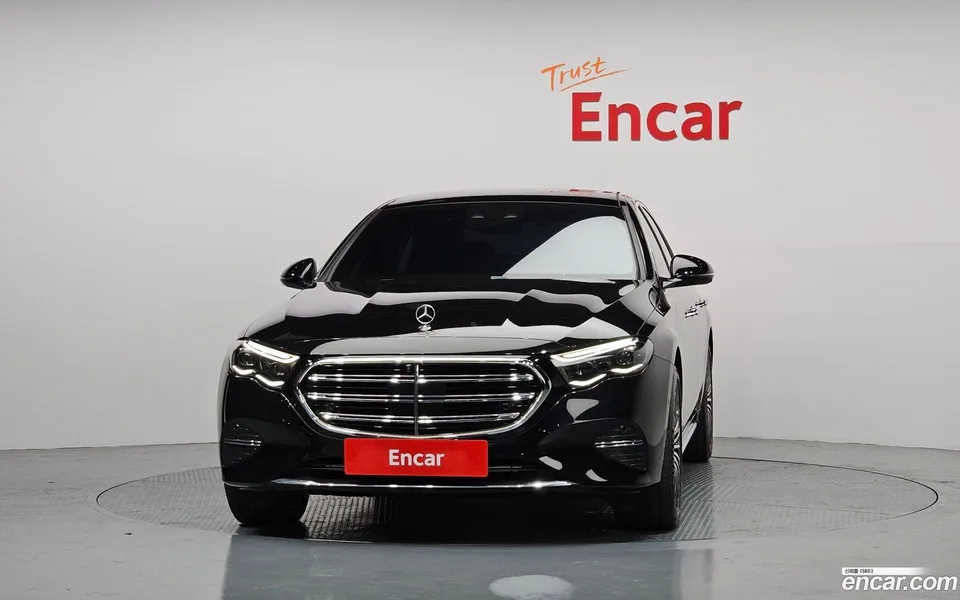 Mercedes-Benz E-Class E450 4MATIC 2024 — миниатюра 3