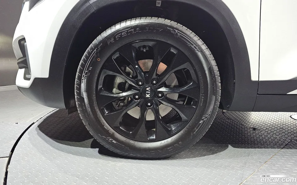 Kia Seltos 1.6 2WD 2022 — миниатюра 5