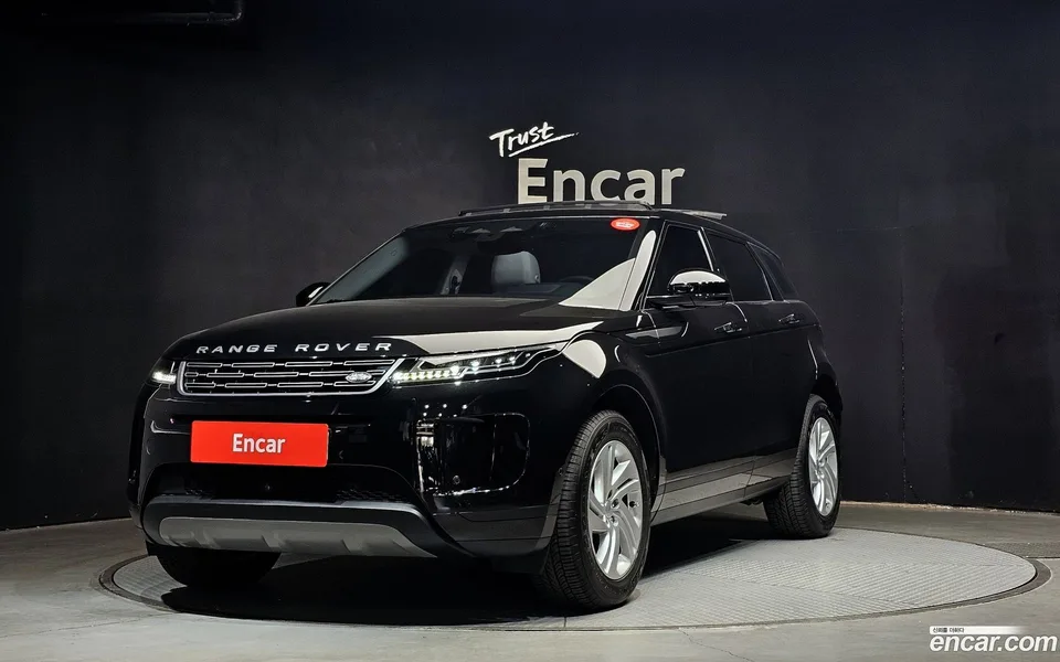 Land Rover Range Rover Evoque P250 S 2025 — фото 1, купить с доставкой в Москву