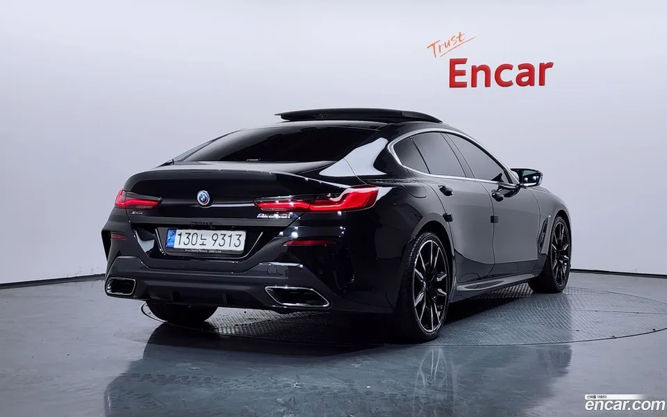BMW 8 Series M850i xDrive 2022 — миниатюра 2