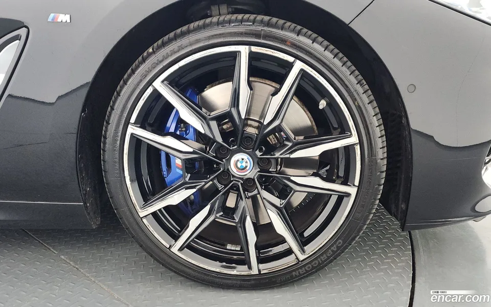 BMW 8 Series M850i xDrive 2022 — миниатюра 5