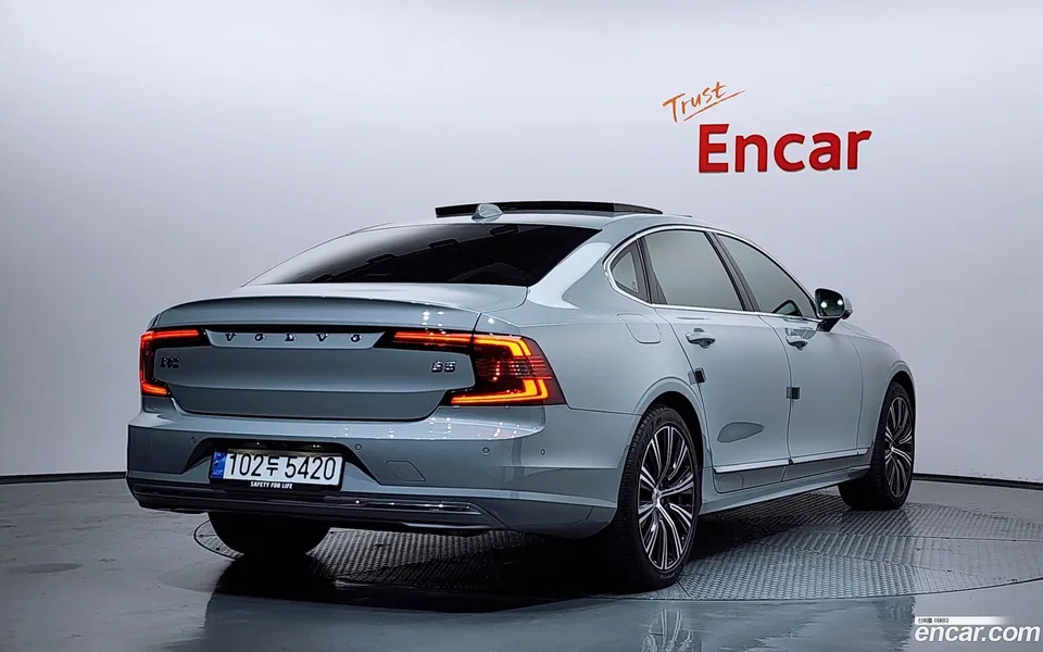 Volvo S90 B5 2024 — миниатюра 2