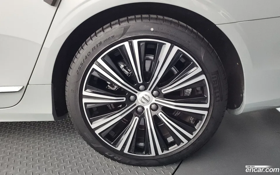 Volvo S90 B5 2024 — миниатюра 5