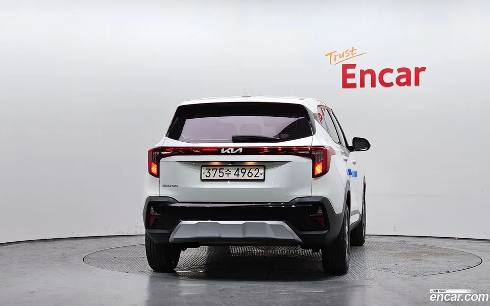 Kia Seltos 2.0 2WD 2024 — миниатюра 4